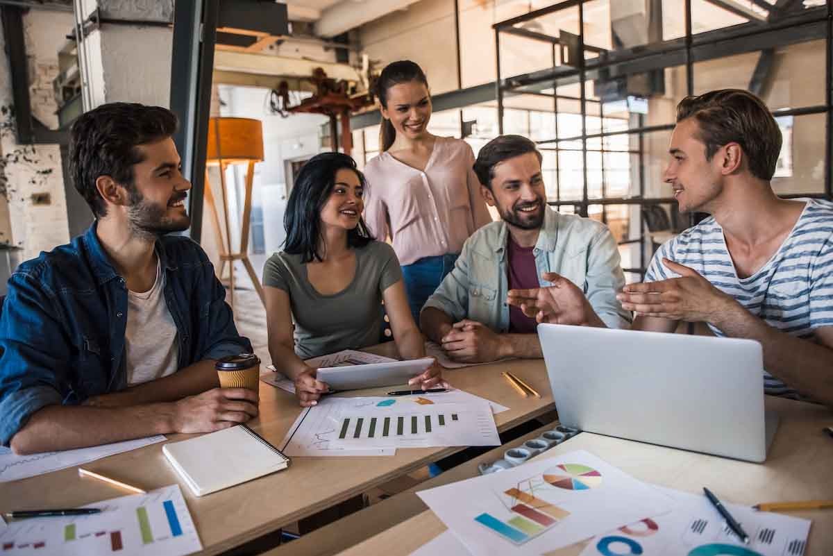 Pros and Cons of Stripe Merchant Cash Advance Solutions